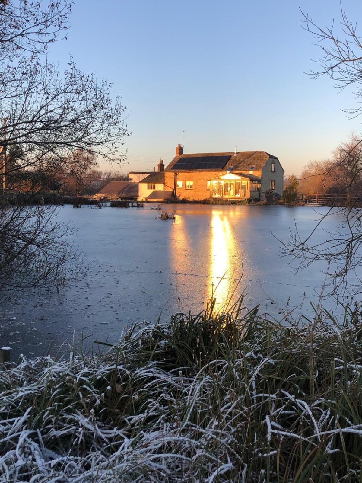 Astwell Mill Bed and Breakfast Helmdon Εξωτερικό φωτογραφία